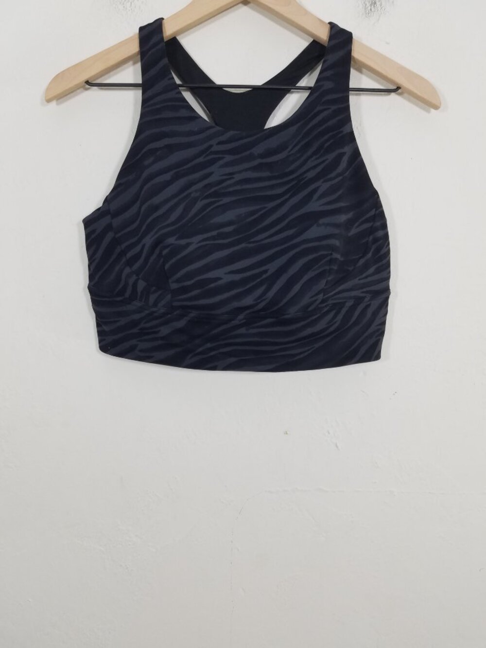 Like New Lululemon High Neck Animal Print Sports Bra Size 12